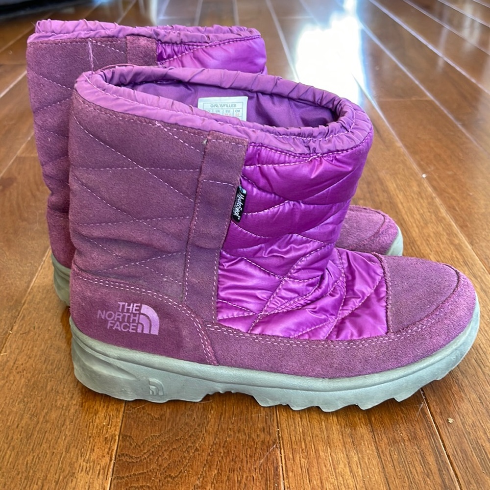 Kids’ North Face winter boots